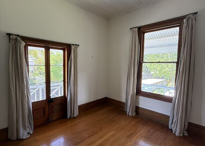  at 2 Garfield Road, Helensville, Rodney, Auckland