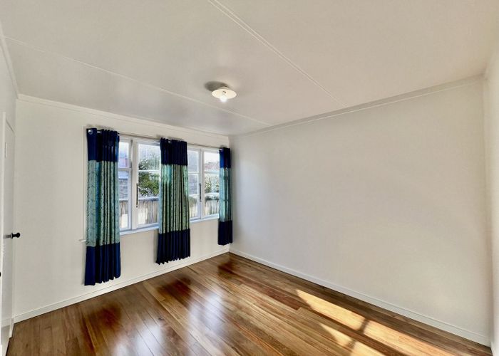  at 2 Plumpton Ave, Mount Roskill, Auckland City, Auckland