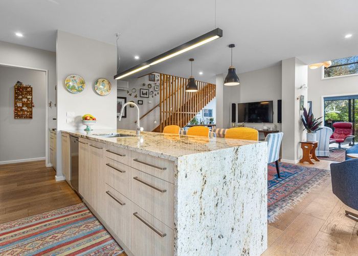  at 71 Bay View Road, Redcliffs, Christchurch City, Canterbury