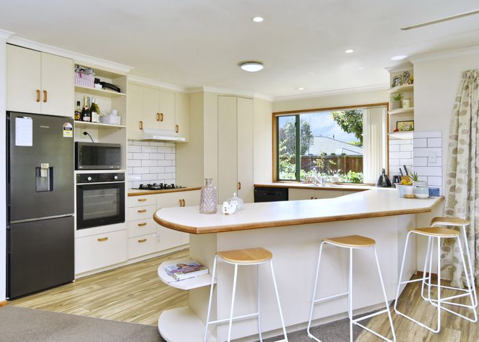  at 36 Woodglen Drive, Woodend, Woodend