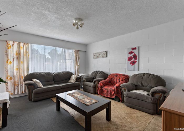  at 4/13 Hill Road, Hillpark, Auckland
