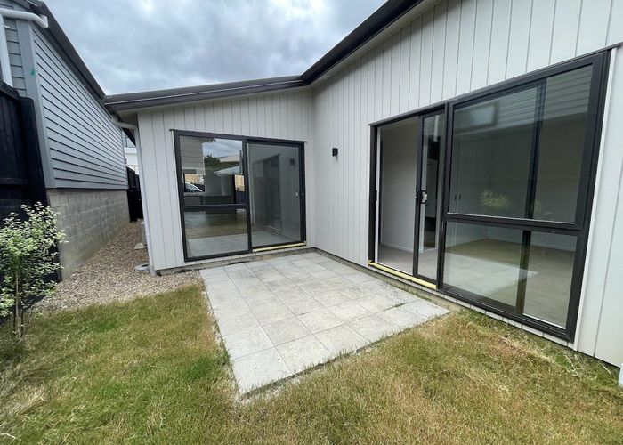  at 8/101 Hobsonville Road, West Harbour, Auckland
