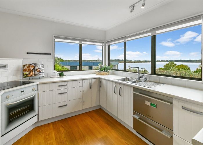  at 7 Cumbrian Place, Conifer Grove, Papakura, Auckland