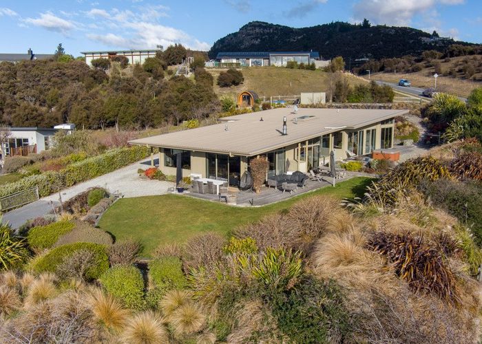  at 2 Hardie Place, Albert Town, Wanaka