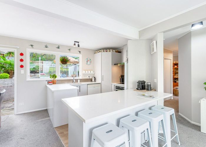  at 58 La Rosa Street, Green Bay, Auckland