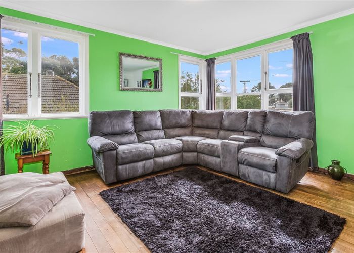  at 14 Stevens Crescent, Ranui, Porirua