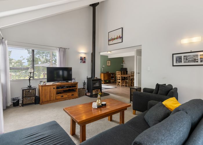 at 36 Lochend Place, Highland Park, Auckland