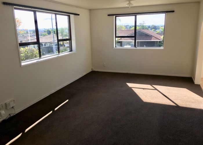  at 15 Olena Avenue, Sunnyhills, Manukau City, Auckland