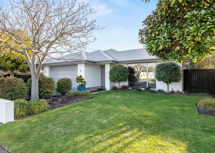  at 32 Rue De La Mare, Parklands, Christchurch City, Canterbury