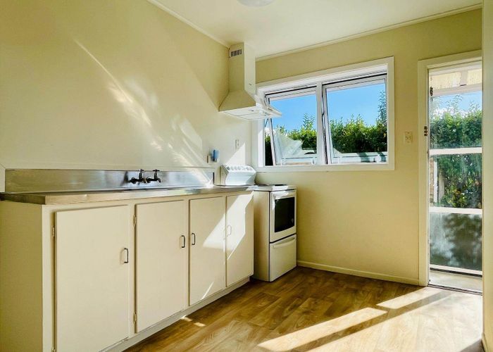  at 1/302 Rosebank Road, Avondale, Auckland City, Auckland