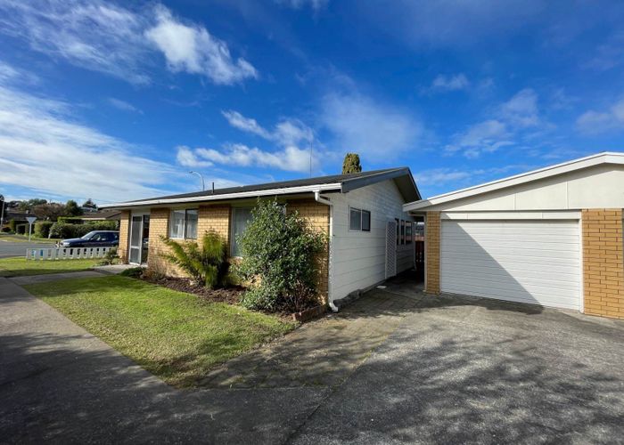  at 32 Sylvania Drive, Matua, Tauranga