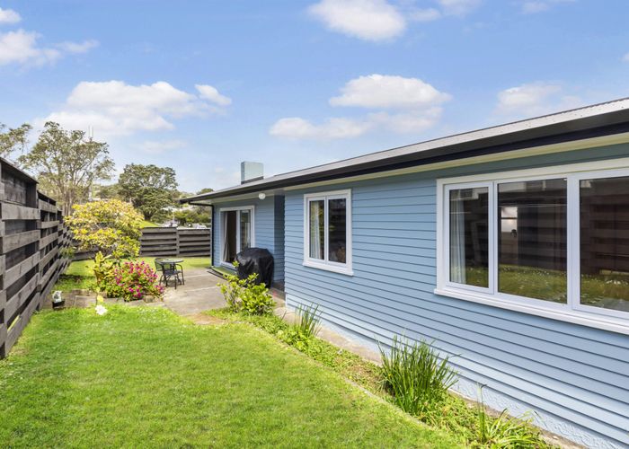  at 18 Batchelor Street, Newlands, Wellington