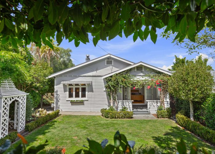  at 23 Ewen Alison Avenue, Devonport, North Shore City, Auckland