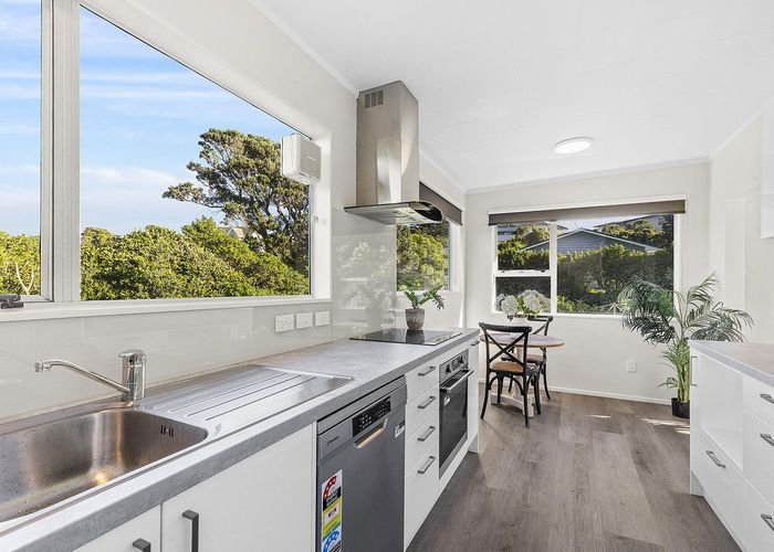  at 4A/7 Terrace Road, Titahi Bay, Porirua, Wellington