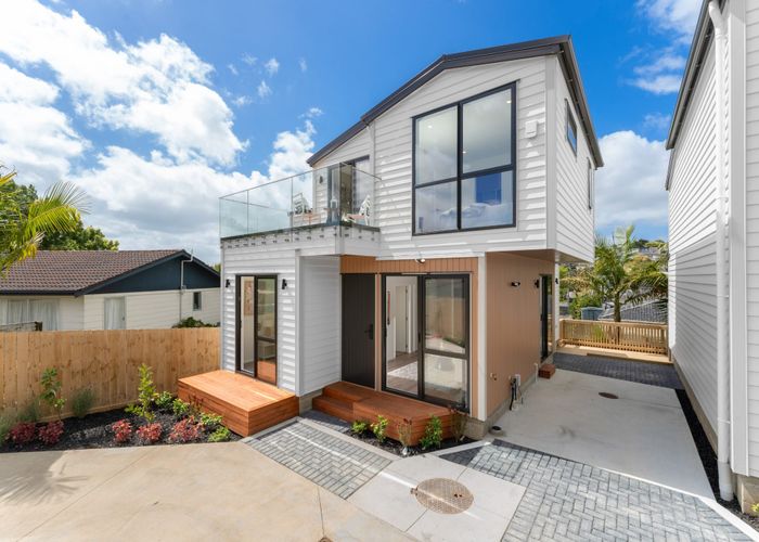  at 6A Julia Place, Totara Vale, North Shore City, Auckland