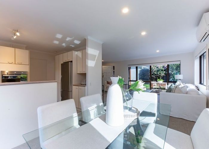  at 2/644 Manukau Road, Epsom, Auckland
