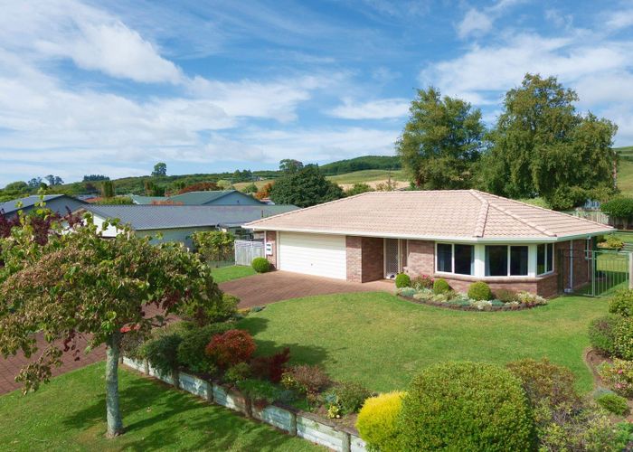 at 6 Barraud Place, Pukehangi, Rotorua