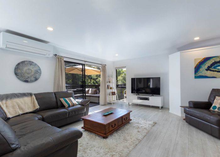  at 1/228 Old Titirangi Road, Titirangi, Auckland