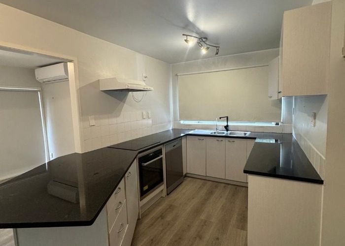  at 9A Levaut Place, Half Moon Bay, Manukau City, Auckland