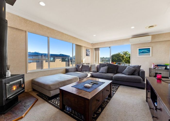  at 18 Jade Avenue, Pakuranga Heights, Manukau City, Auckland