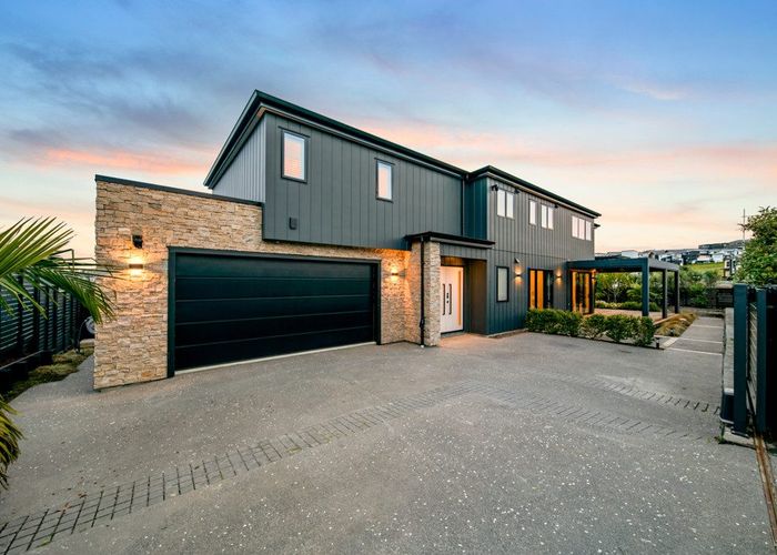  at 2 Hanikura Street, Long Bay, North Shore City, Auckland