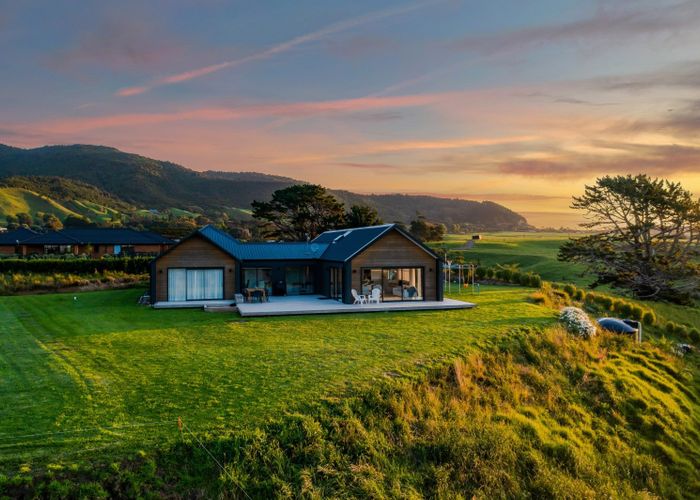  at 1356C South Road, Oakura, New Plymouth