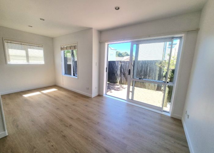  at 14/30 John Jennings Drive, Oteha, Auckland