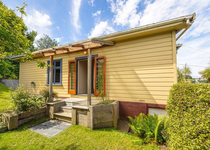  at 10 Bridge Street, Clyde Hill, Dunedin, Otago