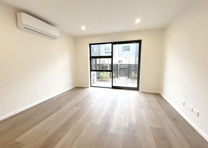  at 6/327 Glengarry Road, Glen Eden, Waitakere City, Auckland