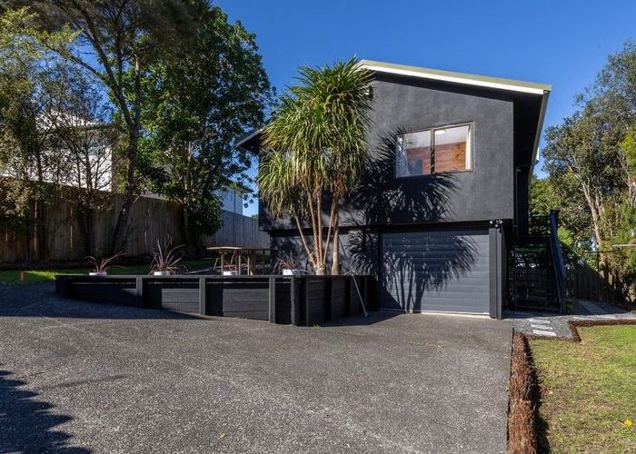  at 1/19 Darcy Place, Massey, Auckland