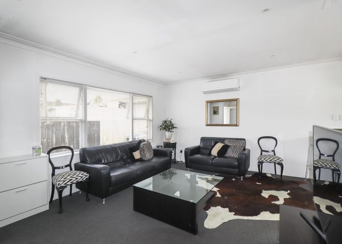  at 2/181 Buckland Road, Mangere, Manukau City, Auckland
