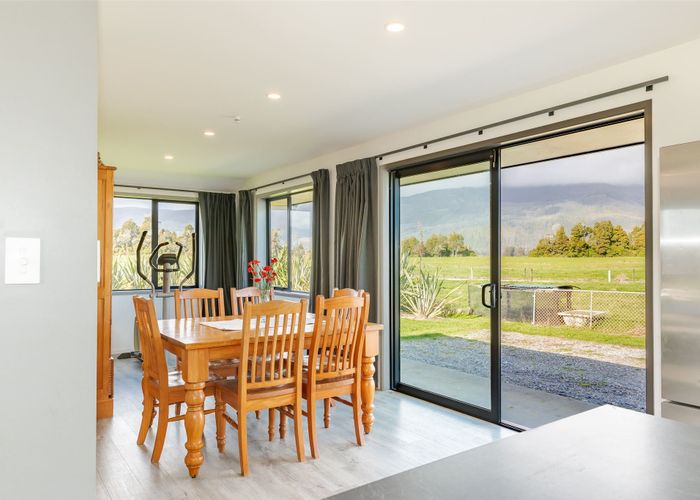  at 101 Veale Way, Westport