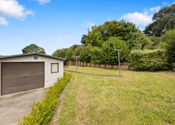  at 2 Potiki Place, Glen Innes, Auckland City, Auckland