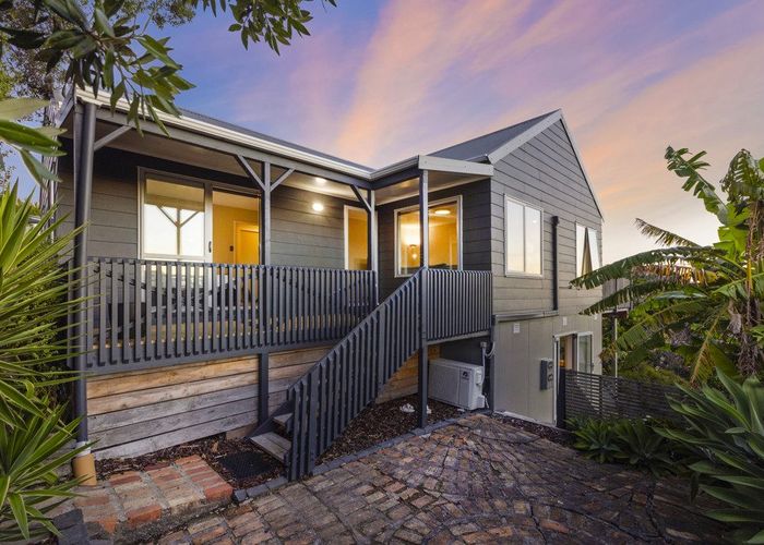  at 9 Gillan Place, Bayview, Auckland