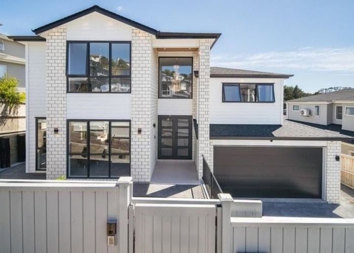  at 52 Golden Morning Drive, Albany, North Shore City, Auckland