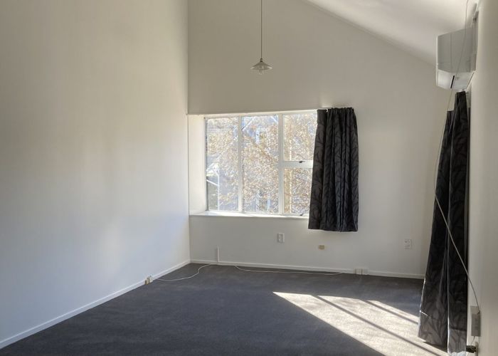  at 1/4 Harrison Street, Brooklyn, Wellington, Wellington