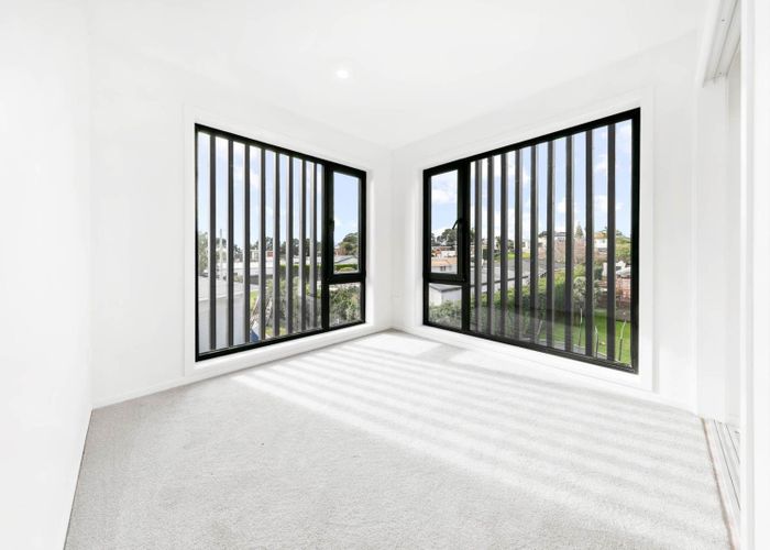  at Lot 2/23 & 25 Sullivan Avenue, Mangere Bridge, Manukau City, Auckland