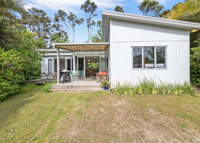  at 105 Bays Road, Ōrere Point