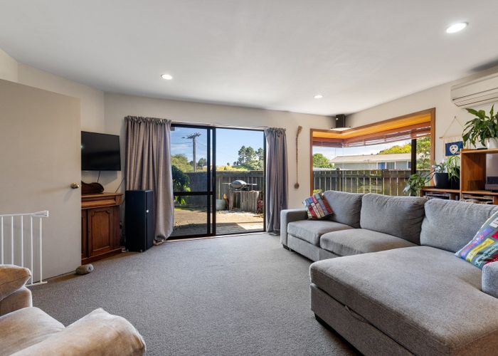  at 33 Beaumont Crescent, Frankleigh Park, New Plymouth, Taranaki
