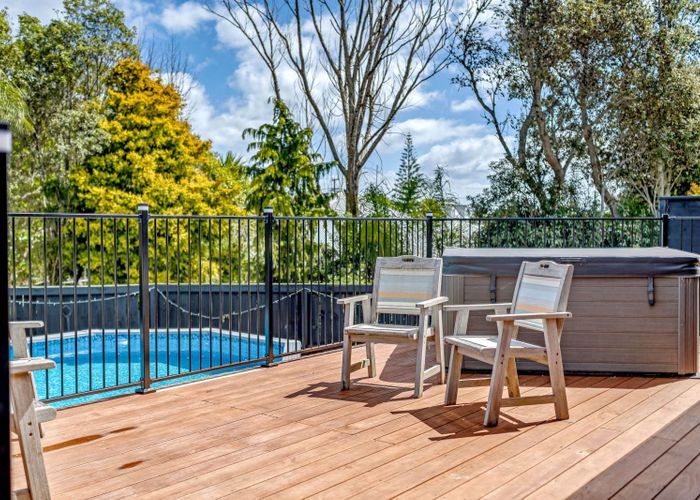  at 4 Julia Way, Beachlands, Manukau City, Auckland