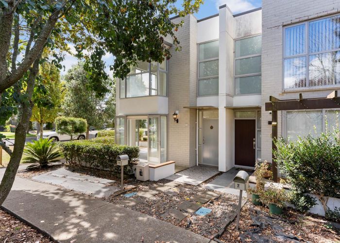  at 77 Popokatea Drive, Takanini, Papakura, Auckland