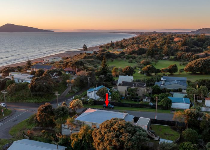 Free property data for 36 Aperahama Street, Paekakariki homes.co.nz