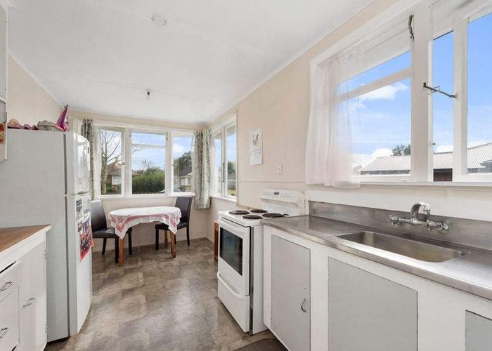  at 18 Tennyson Road, Enderley, Hamilton, Waikato