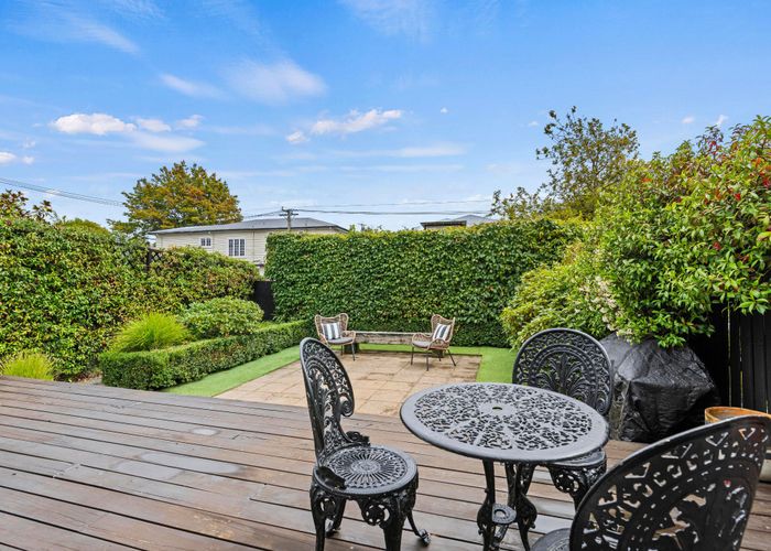  at 110 Leinster Road, Merivale, Christchurch City, Canterbury