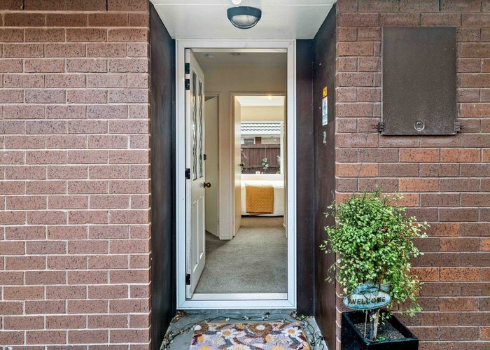  at 2/38 Maxwell Street, Riccarton, Christchurch