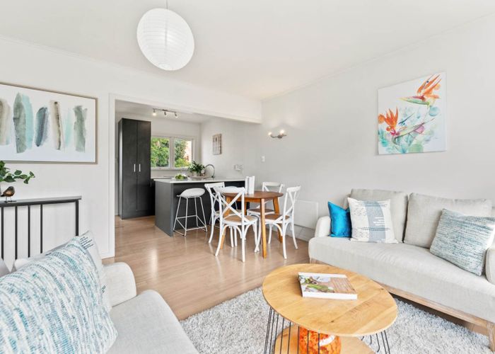  at 3/10 Nile Road, Milford, Auckland