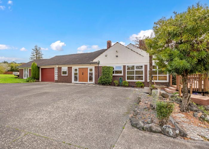  at 825 Dairy Flat Highway, Albany