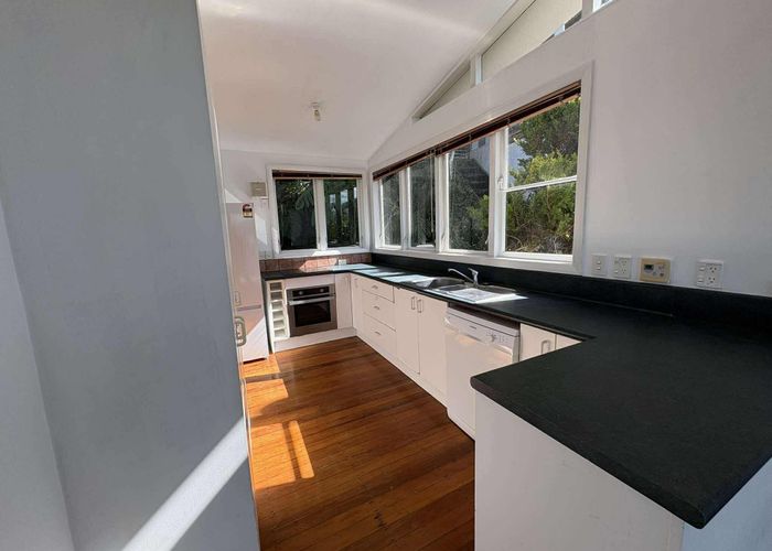  at 43a Baroda Street, Khandallah, Wellington, Wellington