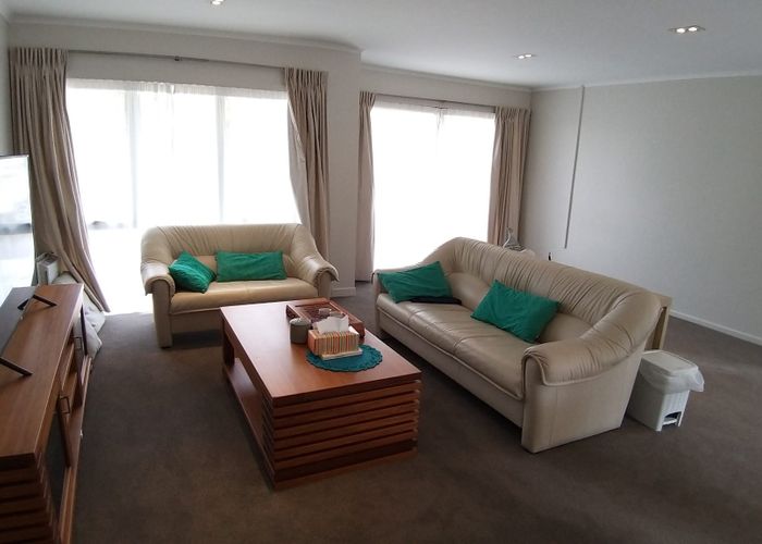  at 5 Maugham Drive, Bucklands Beach, Manukau City, Auckland