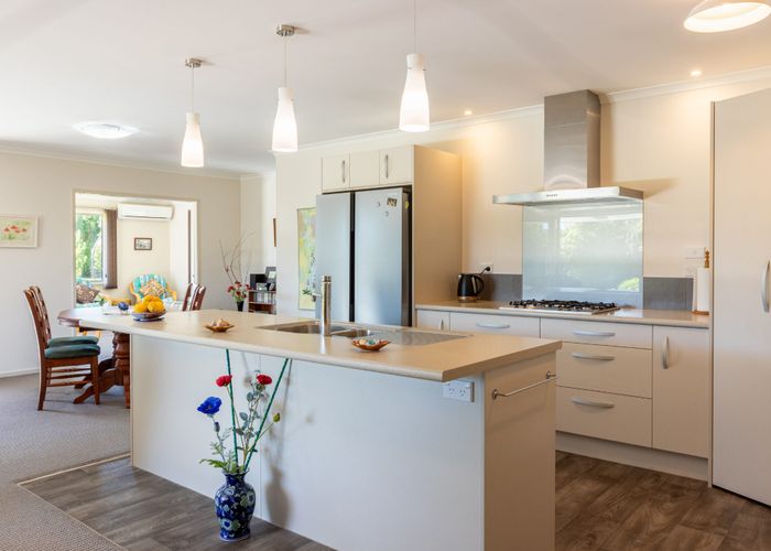  at 33 Ketemaringi Way, Levin